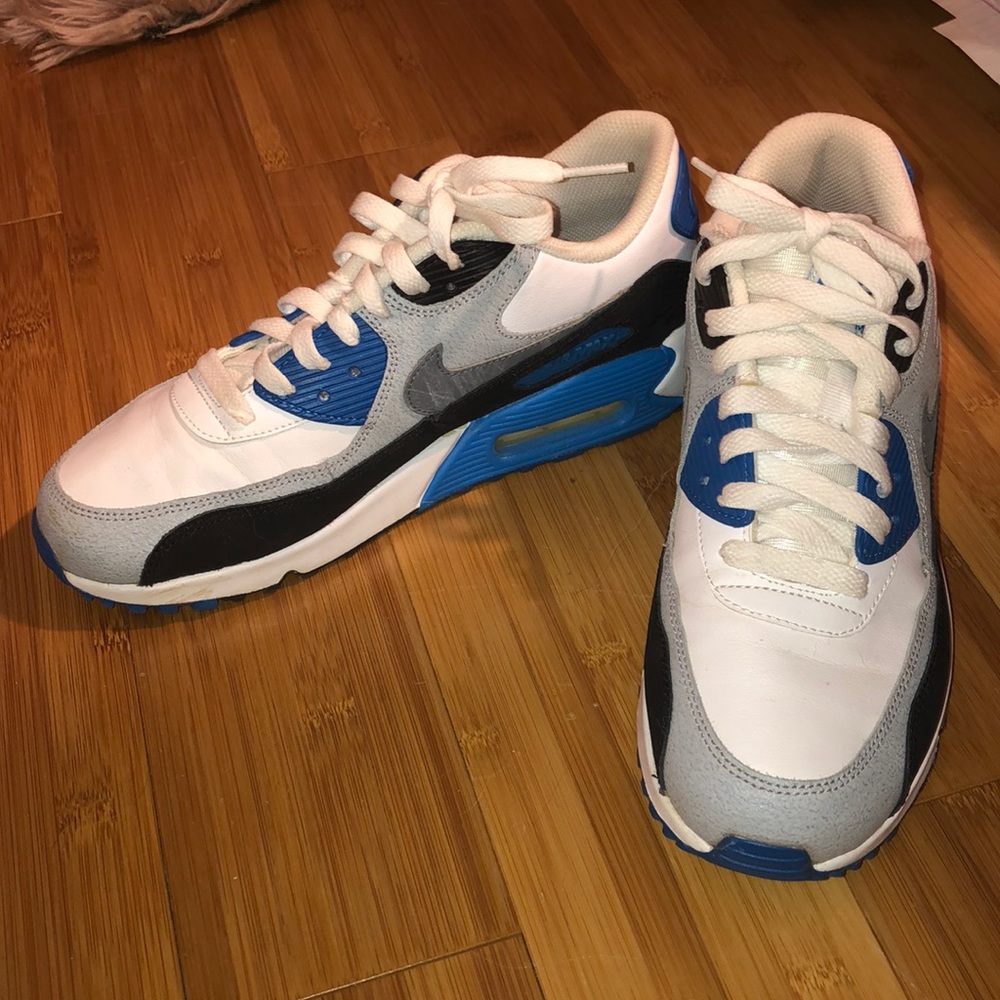 Nike Air Maxs